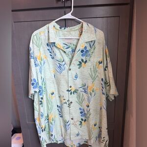 Tommy Bahama men’s Hawaiian shirt size XL
